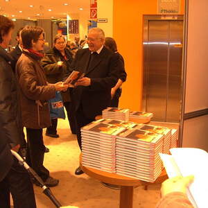 Buchpräsentation mit Signierstunde bei Thalia (2005)