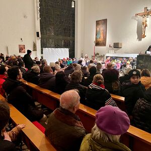 Feier der Kindergartenkinder in der Pfarrkirche