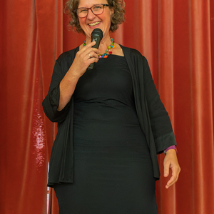 Dankefest im Pfarrsaal Kirchdorf an der Krems, Bild: Begrüßung durch Pastoralassistentin Susanne Lammer