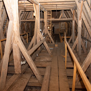 Kirchen-Dachstuhl