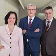 V. l.: Vizerektorin Mag.a Berta Leeb, Rektor Mag. Franz Keplinger und Vizerektor Dr. Alfred Klampfer