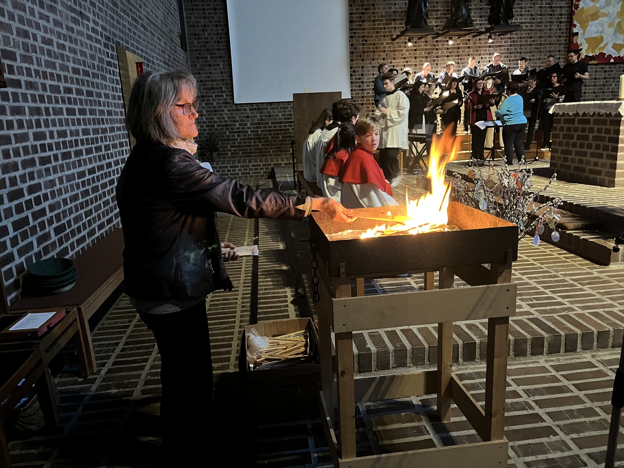 Entzünden des Osterfeuers
