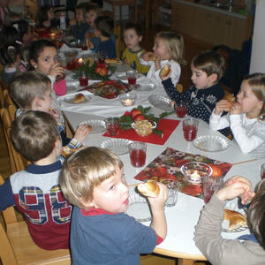 Kindergarten bereitet sich auf Weihnachten vor