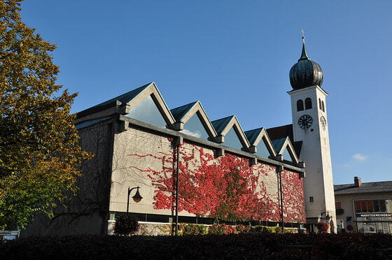 Neue Pfarrkirche - St. Benediktuskirche