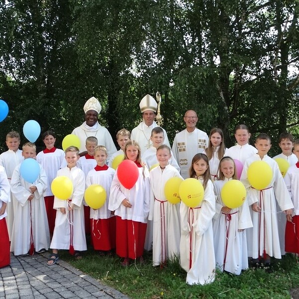 Minis vor dem Luftballonstart